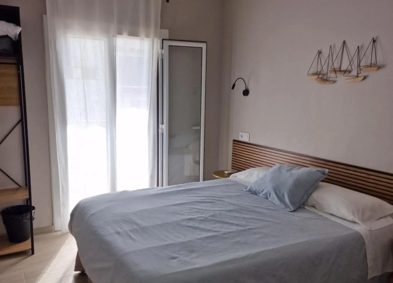 ** Guest house Pensio Torrent Spain
